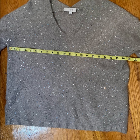 Loft grey sweater with sequins size large - Picture 6 of 7